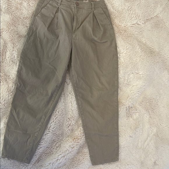 BCBGeneration High Rise Barrel Leg Khakis - Picture 6 of 7